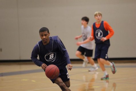 Junior Varsity Boys Basketball Plays in California High School Varsity Tournament